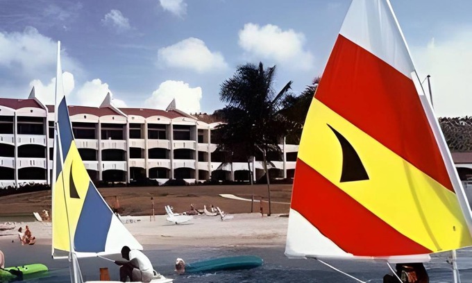 Estate Golden Rock Resort | 58 m² Resort ∙ 2 bedrooms ∙ 127 guests