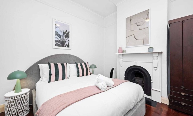 East Victoria Park House | 59 Balmoral - Classic Australian Charm