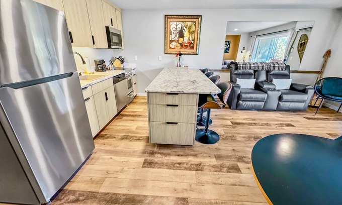 Orchard District Condo | 59 m² Condo ∙ 1 bedroom ∙ 4 guests