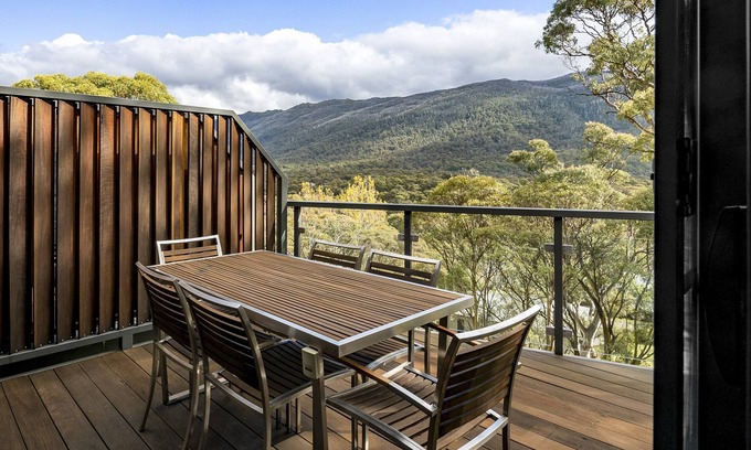 Crackenback Ski Chalet | 5b@crackenback Chalet - Unrivalled Location With Views of the Crackenback Range