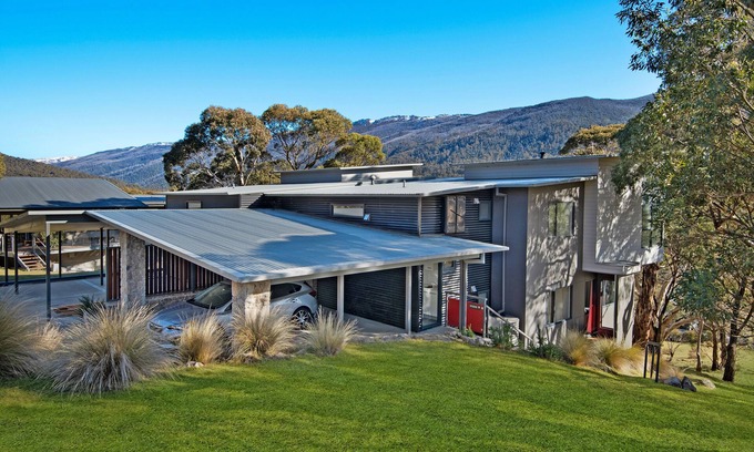 Crackenback Apartment | 5b@Crackenback - The perfect Snowy Mountains Retreat. Refunds provided*