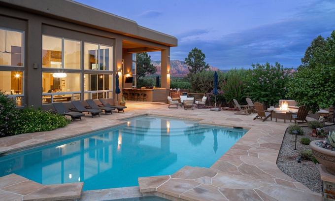 West Sedona House | 5BD/4BA - Rooftop deck, pool, SPA, outdoor kitchen