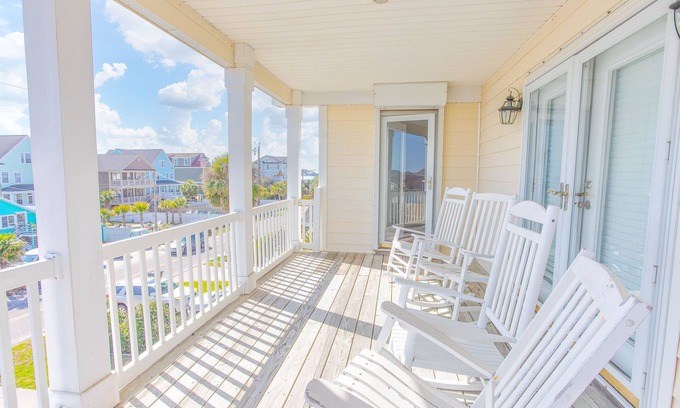 Garden City House | 5Bed/5bath with a Heated Pool and Hot Tub! Sleeps 14