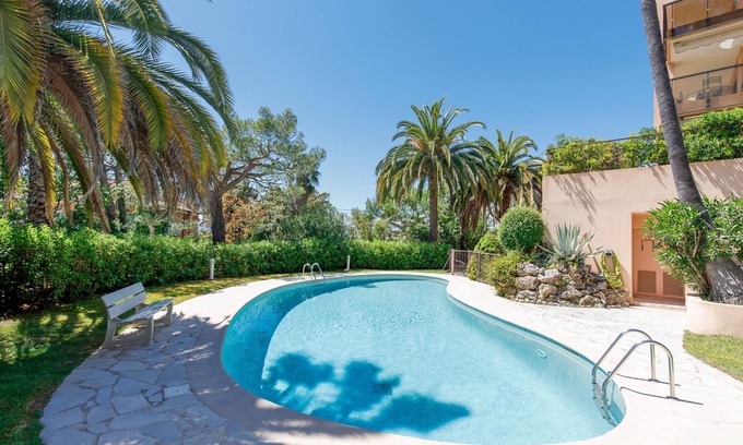 Le Cannet Apartment | 5bed sea view large terrace with swimming pool
