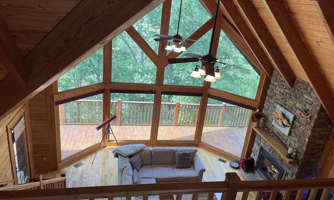 Franklin Cabin | 5BR 4 Ba 3800 sf Riverfront Mtn Lodge on 5 acres w Gameroom, Hot Tub, Fire Pits