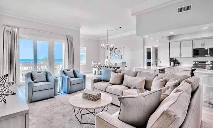 Crystal Beach Apartment | 5BR Corner Unit w/2 sets of Free Beach Service Inn at Crystal Beach 201C