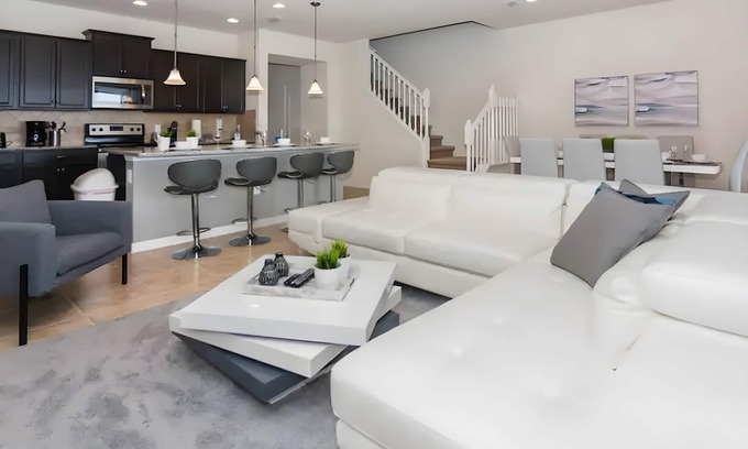 Four Corners House | 5BR Home w/Pool - Windsor at Westside (8890GC)