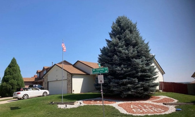 Cheyenne Meadows House | 5BR Kid-friendly Retreat w/Hot Tub, BBQ grill, Fire Pit, Near Attractions