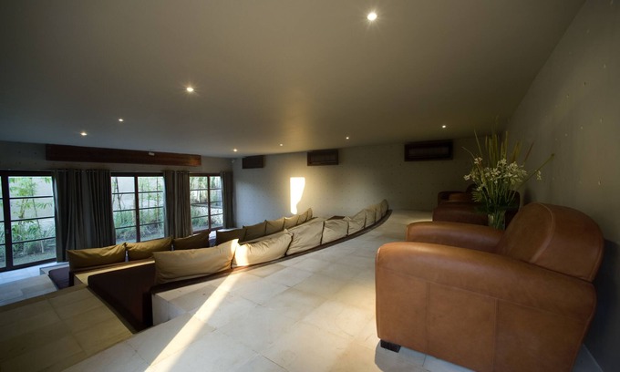 Munggu Villa | 5BR Ocean View Villa Mary w/Canggu Beach Access