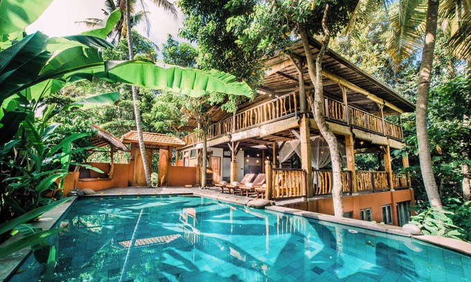 Singakerta Villa | 5BR Villa Inspirit beside Rice field