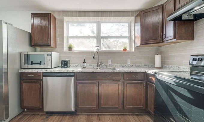 Columbus House | 5min to Fort Benning | Fenced Yard, Pets, Near Golf!