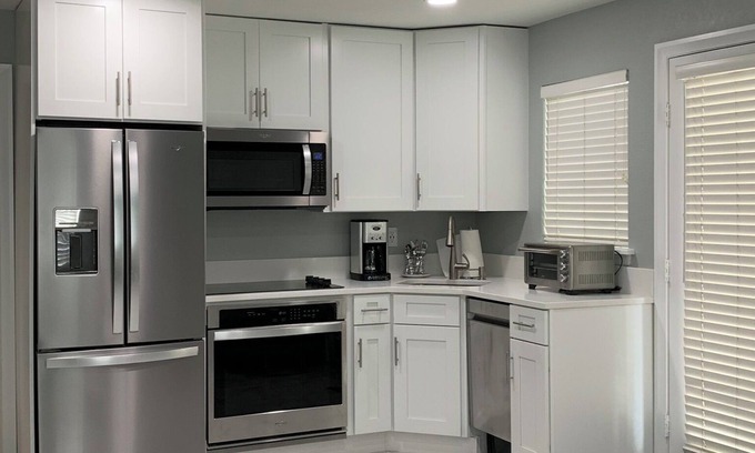 Old Naples Condo | 5th Ave Beach Club - 1st floor
