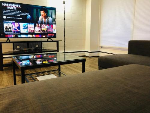 Southwest Calgary Apartment | 5th Floor 1 Bedroom Condo with Parking