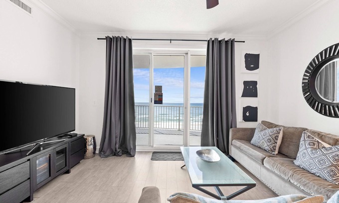 Long Beach Condo | 5th Floor Condo w/Large Balcony! Summer Deals! FREE Activities!