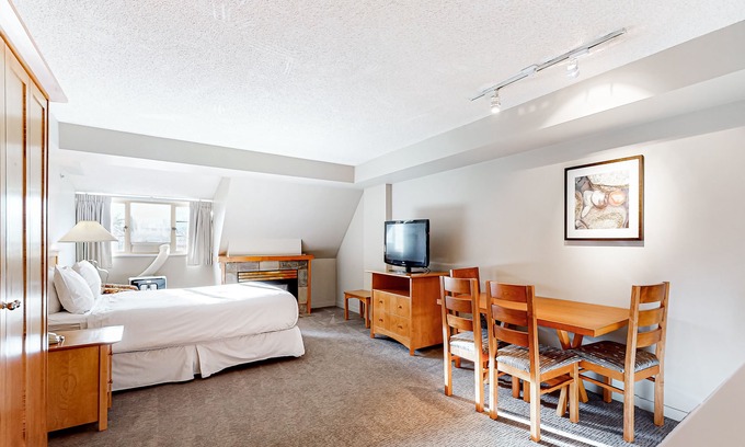 Whistler Village Apartment | 5th-Floor Studio with Jetted Tub, Fireplace, & Fitness Center - walk to lifts