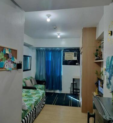 South Triangle Apartment | 5th Floor Tower D Studio Typed Unit with AC, Netflix and Unlimited Wifi Access