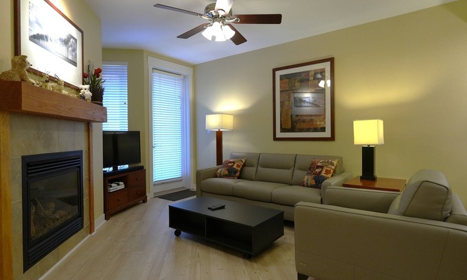 Winter Park Condo | 5th-Floor With Beautiful Views Full Kitchen Elegant New Italian Sleeper Sofa
