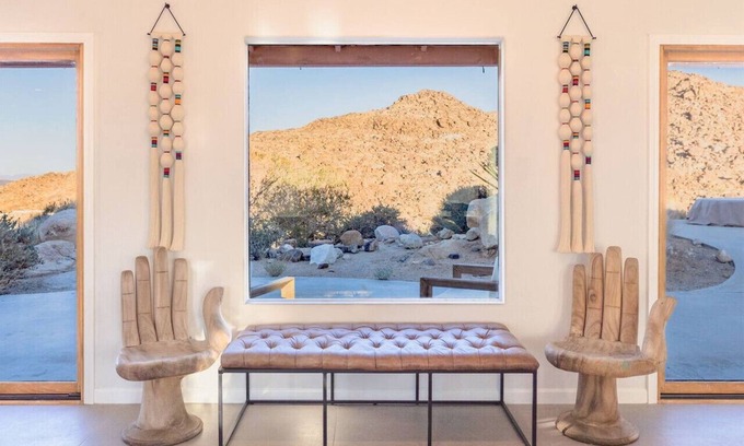 Joshua Tree House | 6.5 Acre Private Oasis w/Hot Tub bordering park