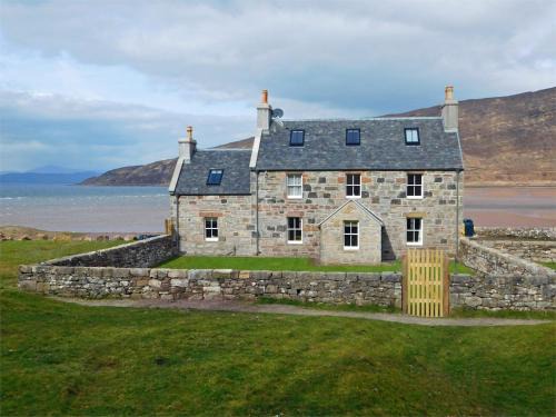 Applecross House | 6 Bed in Applecross CA343