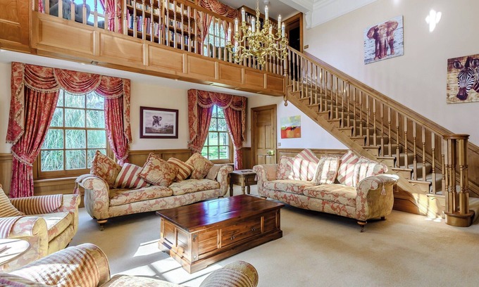 Skendleby Cottage | 6 bedroom accommodation in Skendleby Psalter, near Alford