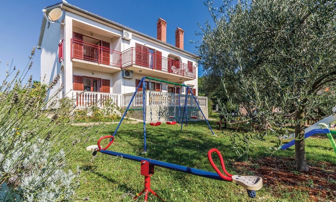 Pavicini House | 6 bedroom beautiful home in Segotici
