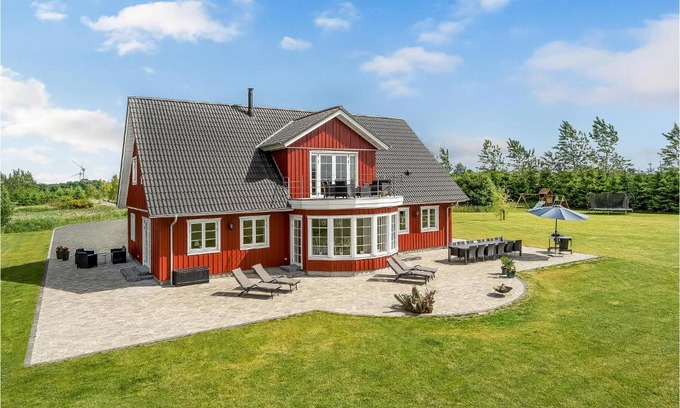 Billund Municipality House | 6 Bedroom Cozy Home In Grindsted