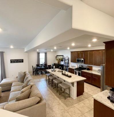 Tucson House | 6 Bedroom Desert Retreat