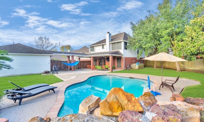 Barker House | 6-Bedroom Hideaway, Pool: 25 Min to Downtown HT