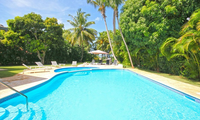 Los Lagos Villa | 6 bedrooms - Full AC- Full staff- 3 golf carts- Steps to beach