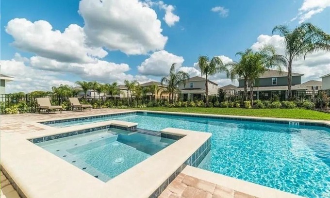 West Kissimmee Villa | 6 bedrooms pool home Encore Reunion Resort Gated