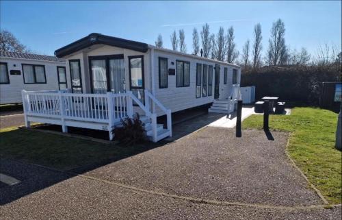 Caister-on-Sea Other | 6 Berth Caravan With Decking At Caister Haven Holiday Park Ref 30032P