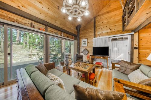 Sunriver House | 6 Cluster Cabin