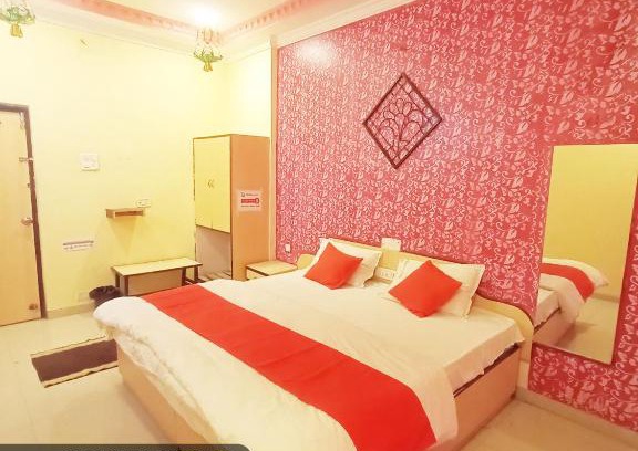 Daulatabad Hotel | 6 CR KALASH PLAZA Aurangpura