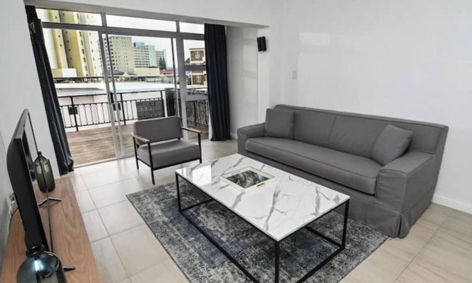 Eikenbosch House | 6 Culemborg Court, 5 Culemborg Street, Strand