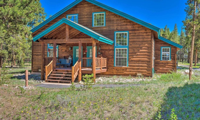 Leadville Cabin | 6 Mi to Turquoise Lake: Retreat w/Covered Deck!