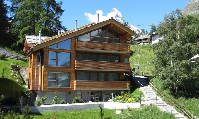 Zermatt Apartment | 6 min from the center and the MatterhornParadise station, next to the ski bus stop