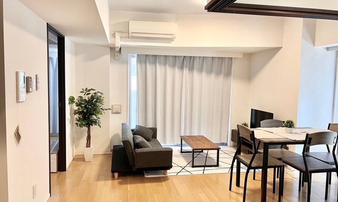 Asakusabashi Apartment | 6 min to JR Station/Up to 6 People/Direct Access to Airports/8 min to Akihabara