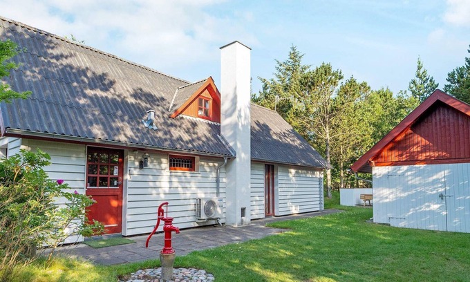 Agger House | 6 person holiday home in Vestervig