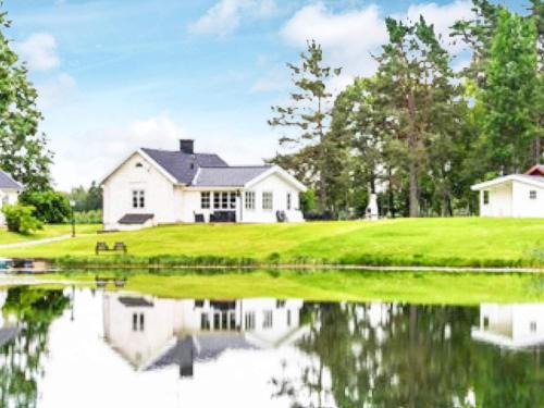 Asbro House | 6 person holiday home in ÅSBRO-By Traum
