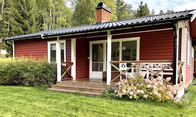 Stavsjo House | 6 person holiday home in STAVSJÖ