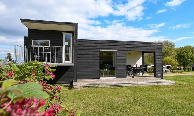 Middelfart House | 6 person holiday park home in Asperup