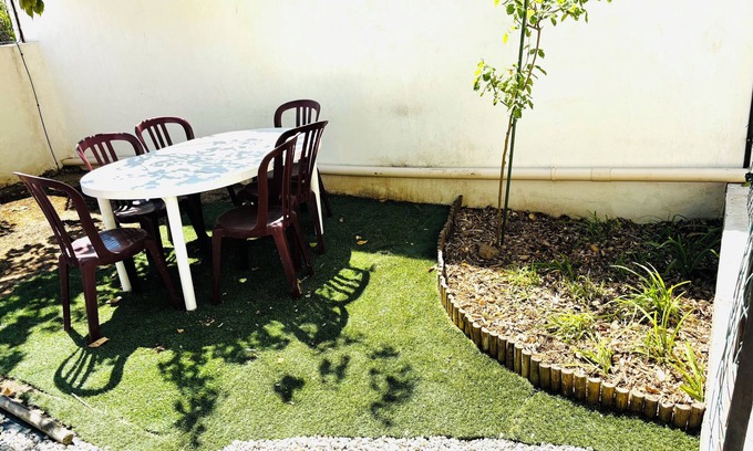 Cournonterral House | 6-person house with garden in quiet neighborhood