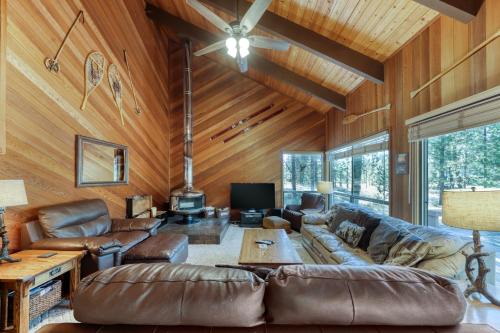 Sunriver House | 6 Pine Cone