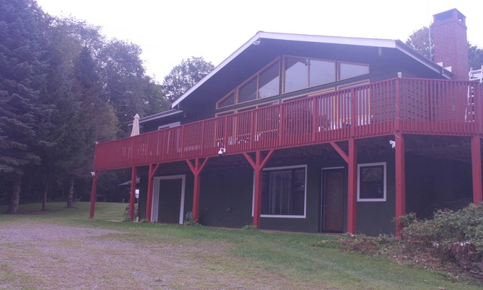 Franklin Ski Chalet | 6 Private Acres with All the Amenities of Home-Close to Oneonta AllStar Village