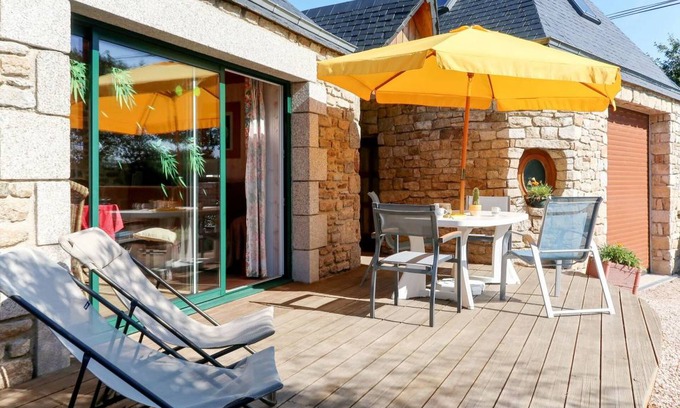 Guisseny Other | 60 m² Accommodation ∙ 2 bedrooms ∙ 4 guests