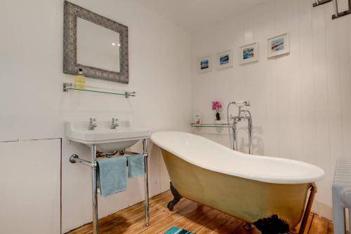 Swinton Apartment | 60 m² Apartment ∙ 2 bedrooms ∙ 4 guests