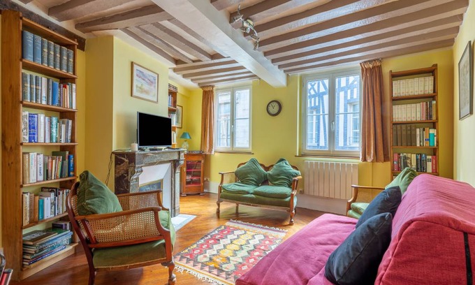 Rouen City Centre Apartment | 60 m² Apartment ∙ 2 bedrooms ∙ 6 guests