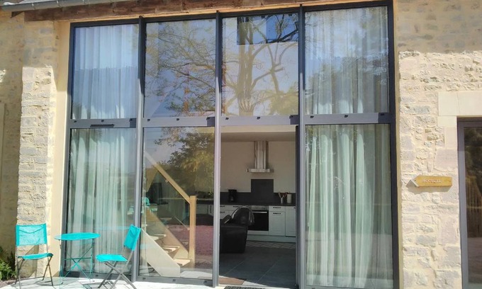 Trevieres Apartment | 60 m² Apartment ∙ 2 guests