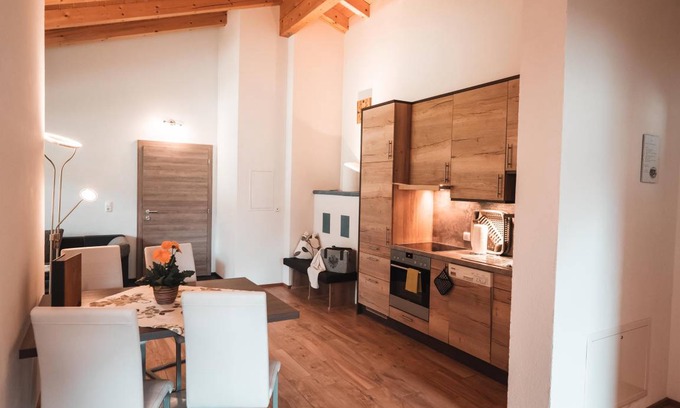 Elbigenalp Apartment | 60 m² Apartment ∙ 3 bedrooms ∙ 2 guests