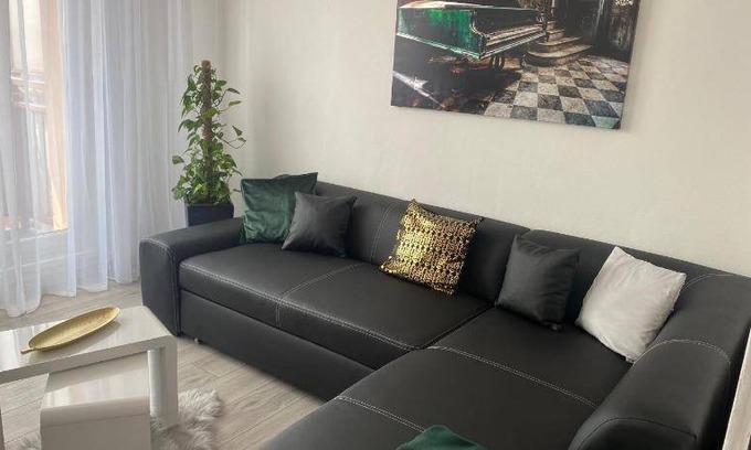 Trebic Apartment | 60 m² Apartment ∙ 2 bedrooms ∙ 4 guests